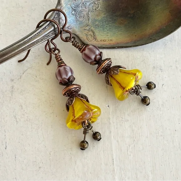 ARTISAN Earrings “Fall Bouquet” - Dangles - Picture 6 of 9